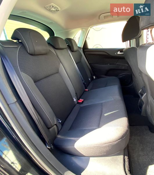 Хетчбек Citroen C4 2015 в Рівному