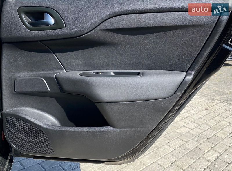 Хетчбек Citroen C4 2015 в Рівному