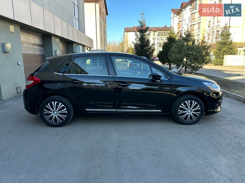 Хэтчбек Citroen C4 2012 в Ровно