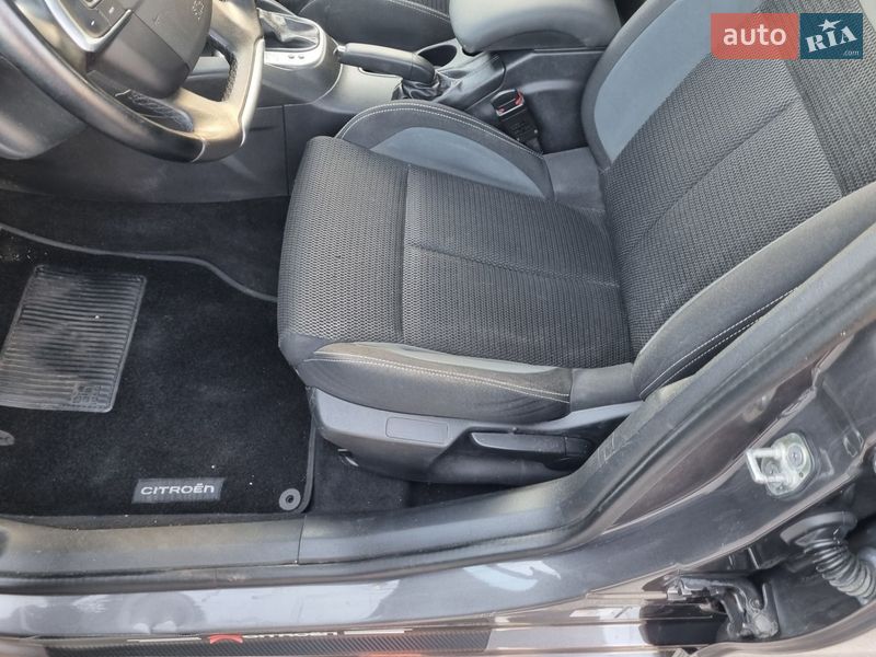 Хетчбек Citroen C4 2016 в Черкасах фото 16 Хетчбек Citroen C4 2016 в Черкасах