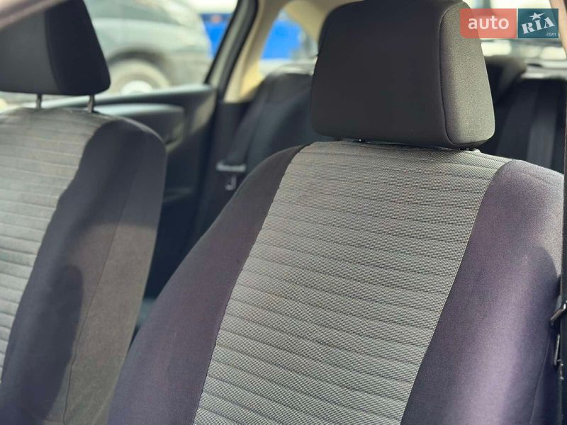 Хэтчбек Citroen C4 2005 в Дрогобыче фото 16 Хэтчбек Citroen C4 2005 в Дрогобыче