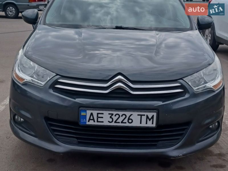 Хэтчбек Citroen C4 2013 в Павлограде фото Хэтчбек Citroen C4 2013 в Павлограде
