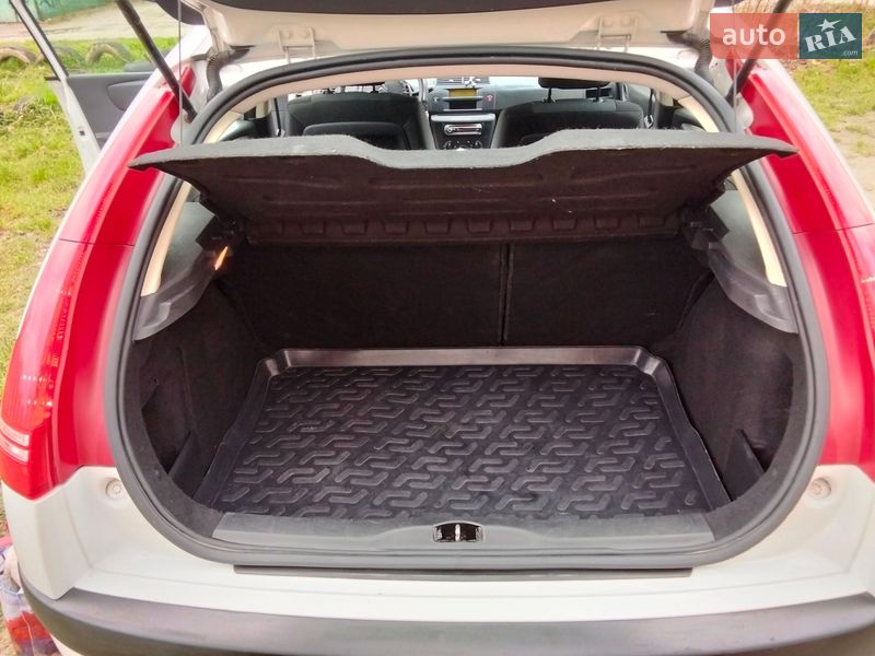 Хэтчбек Citroen C4 2009 в Львове