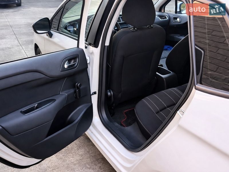 Хетчбек Citroen C4 2013 в Києві