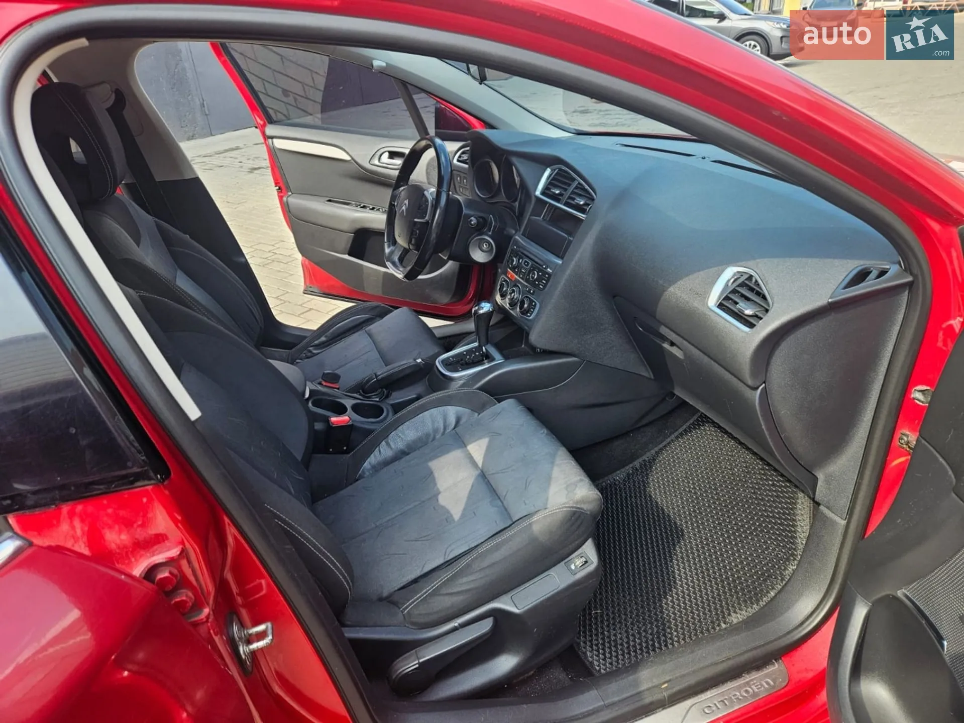 2011 Citroen C4 - мініатюра 11