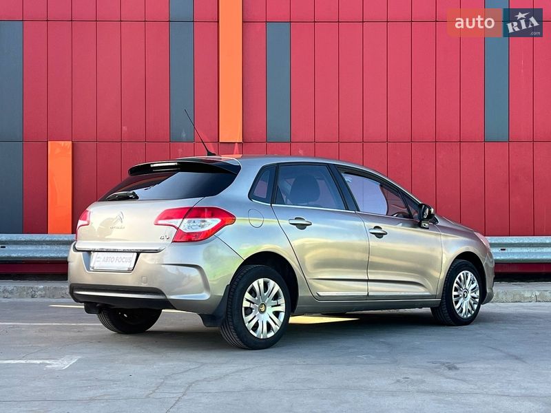 Хэтчбек Citroen C4 2013 в Киеве