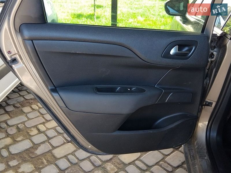 Хэтчбек Citroen C4 2015 в Белой Церкви фото 9 Хэтчбек Citroen C4 2015 в Белой Церкви