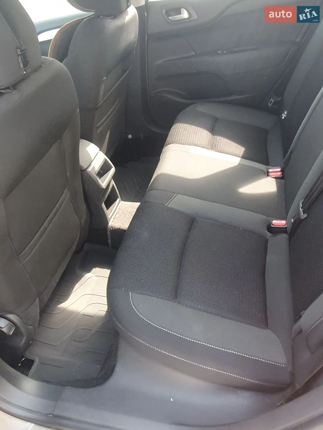 2015 Citroen C4 - мініатюра 18