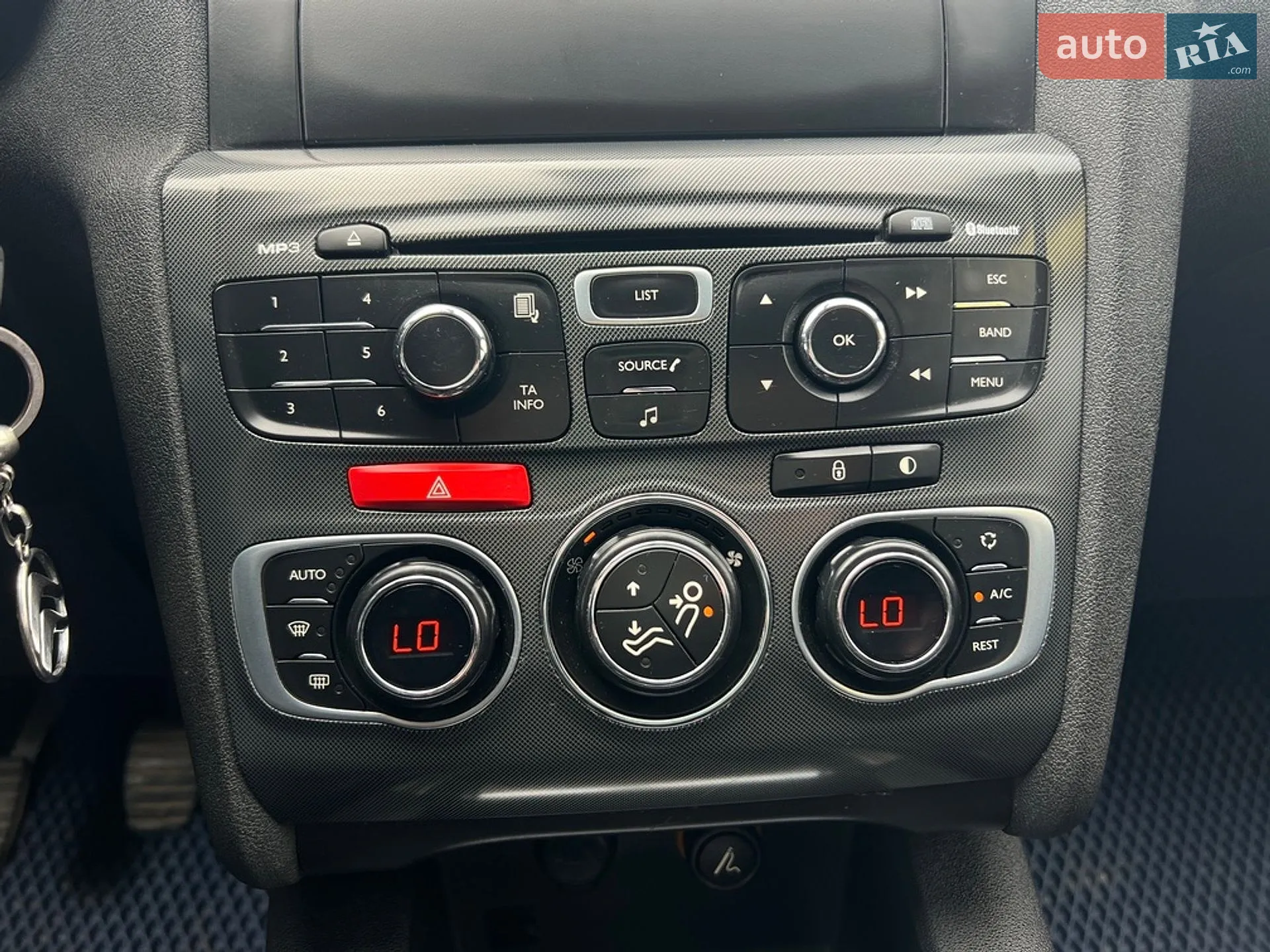 2011 Citroen C4 - мініатюра 17