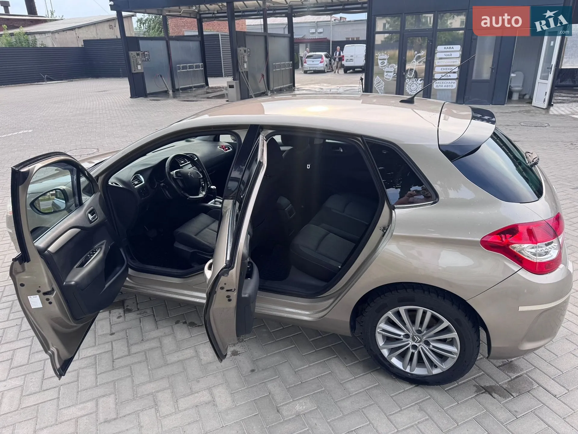 2011 Citroen C4 - мініатюра 11