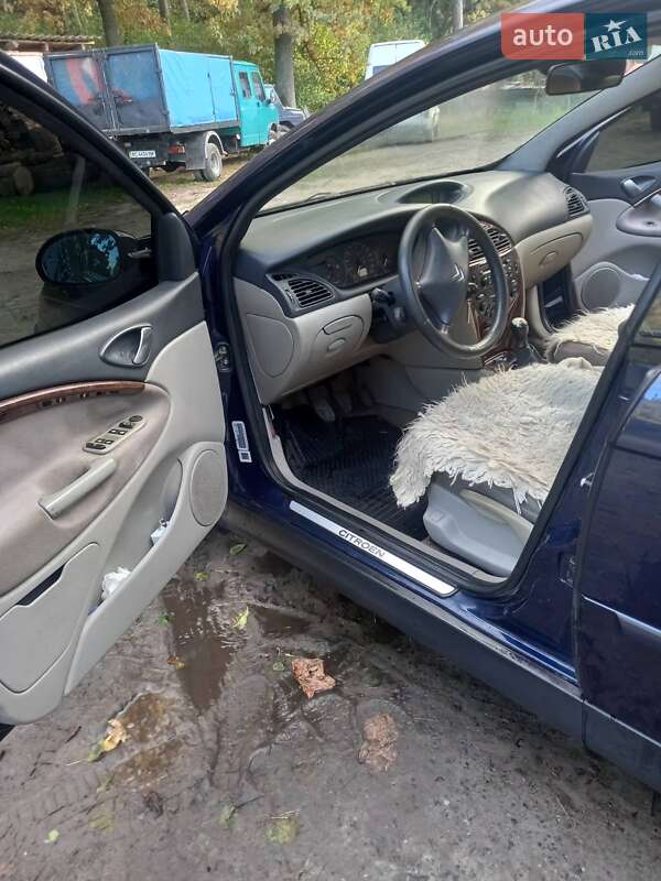 Седан Citroen C5 2002 в Киверцах