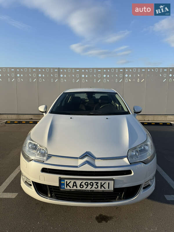 Седан Citroen C5 2012 в 