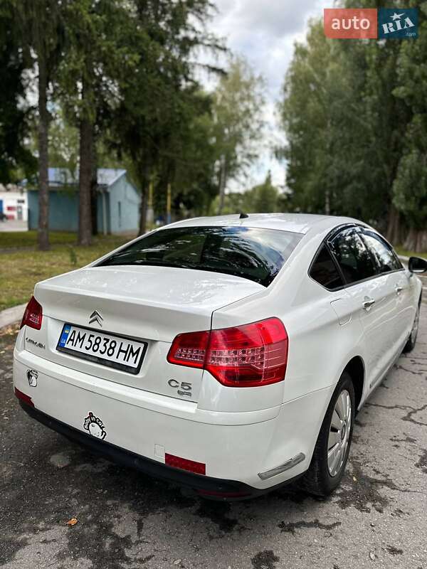Седан Citroen C5 2010 в Кореці