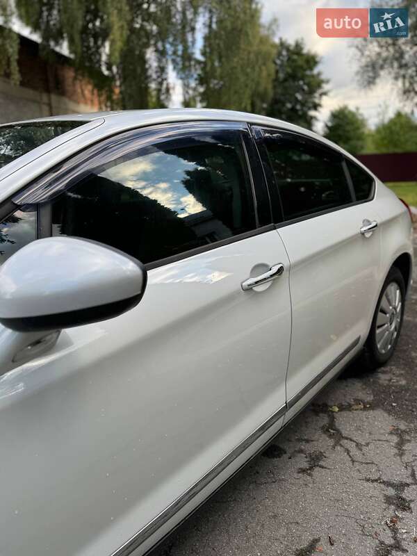 Седан Citroen C5 2010 в Кореці