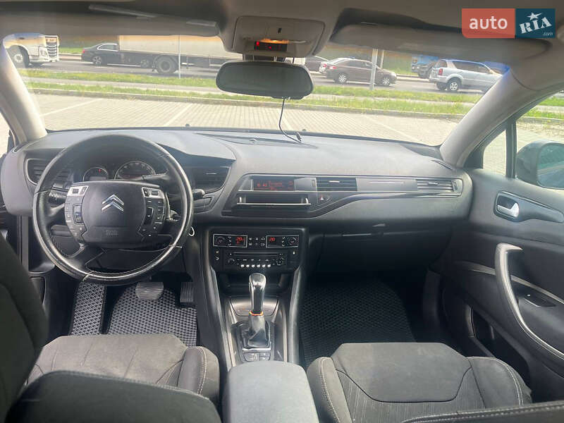 Седан Citroen C5 2010 в Львове