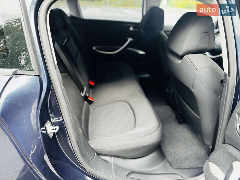 Седан Citroen C5 2013 в Здолбуніві фото 30 Седан Citroen C5 2013 в Здолбуніві
