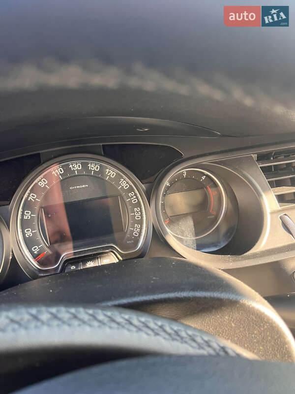 Універсал Citroen C5 2013 в Львові фото 23 Універсал Citroen C5 2013 в Львові