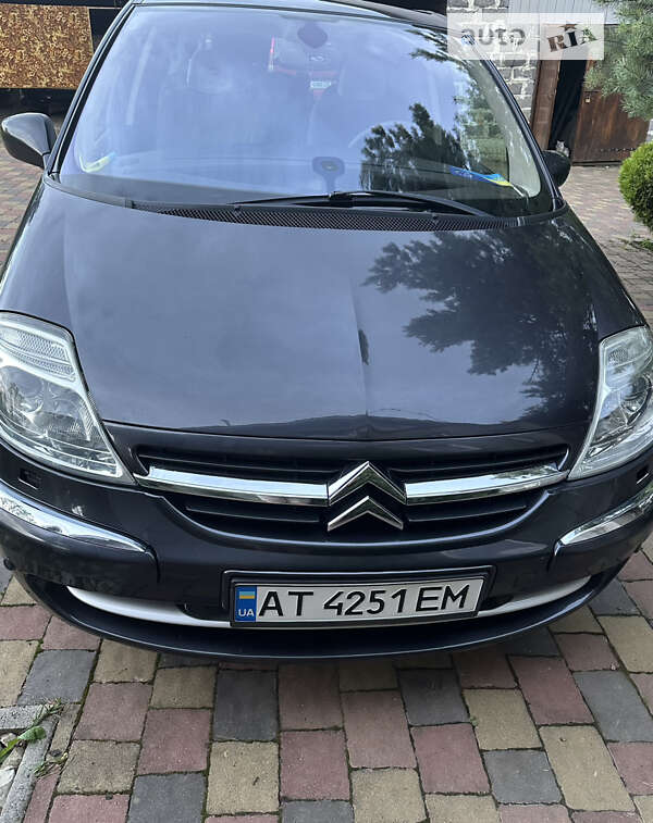 Минивэн Citroen C8 2010 в Долине