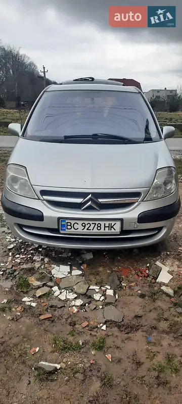 Citroen C8