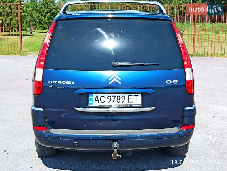 Минивэн Citroen C8 2010 в Луцке
