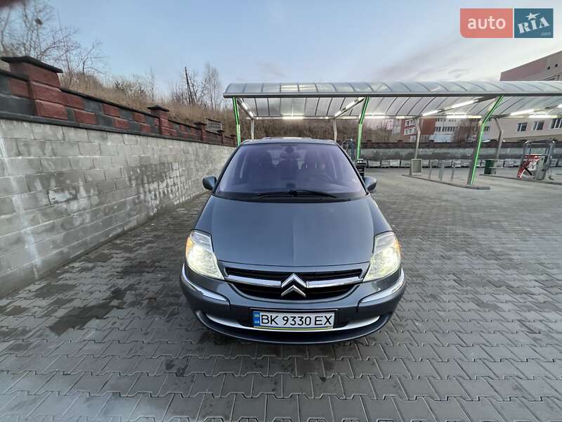 Минивэн Citroen C8 2009 в 