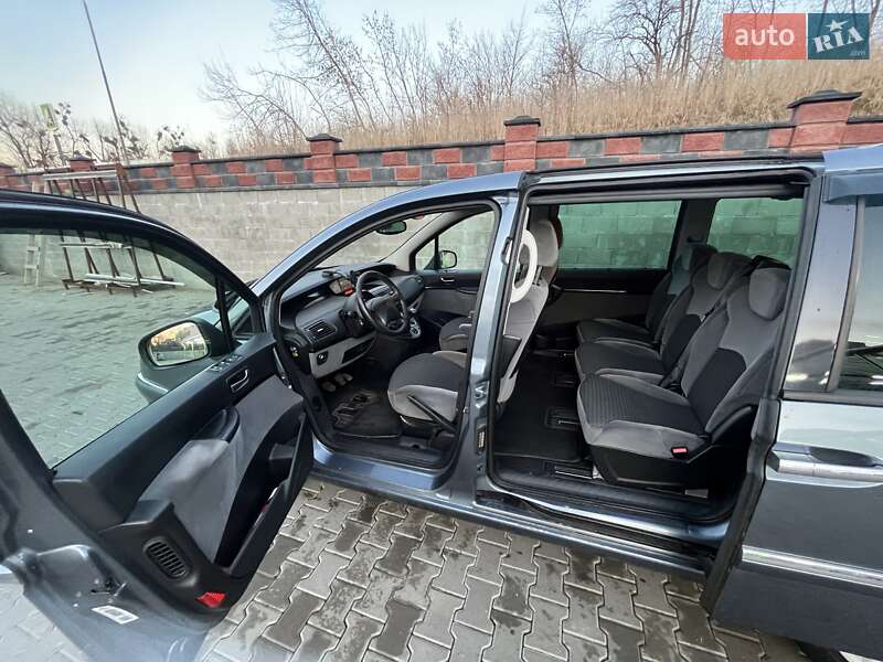 Минивэн Citroen C8 2009 в Ровно