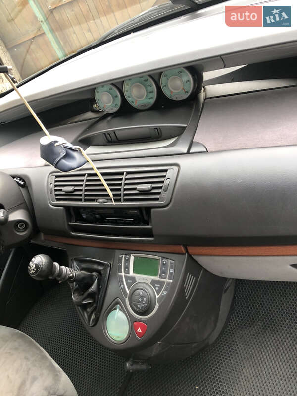 Минивэн Citroen C8 2005 в Киеве фото 13 Минивэн Citroen C8 2005 в Киеве