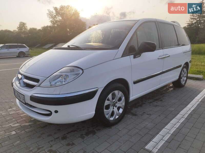 Минивэн Citroen C8 2013 в 