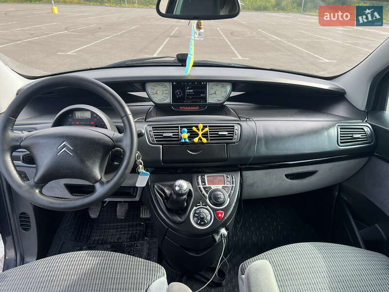 Минивэн Citroen C8 2013 в Ровно