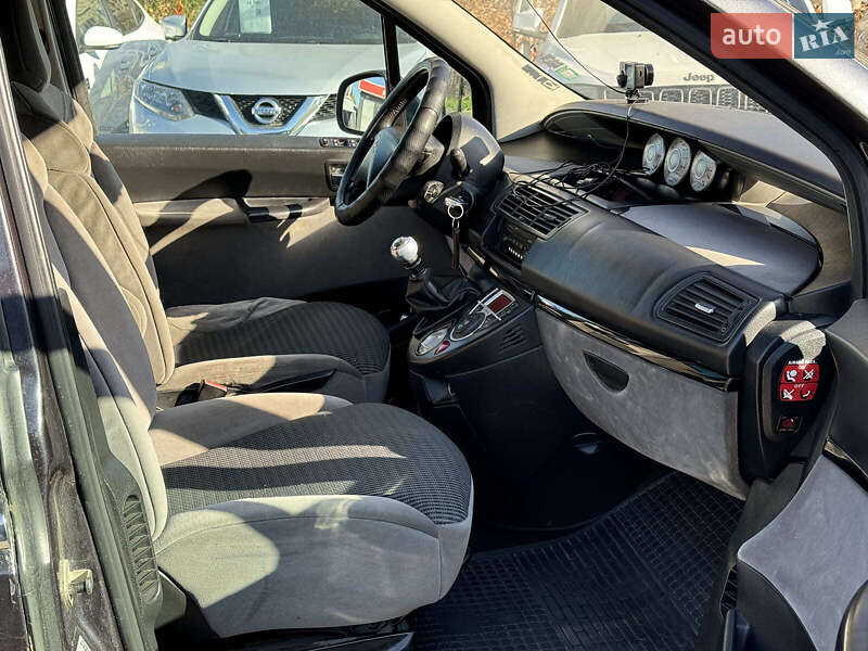 Минивэн Citroen C8 2009 в Виннице