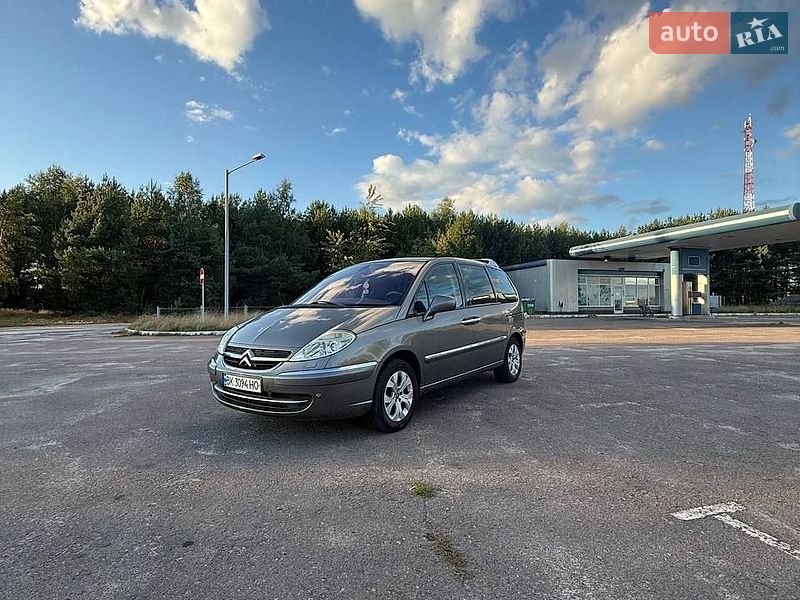 Минивэн Citroen C8 2010 в Сарнах