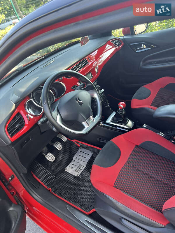 Хетчбек Citroen DS3 2010 в Кам'янському