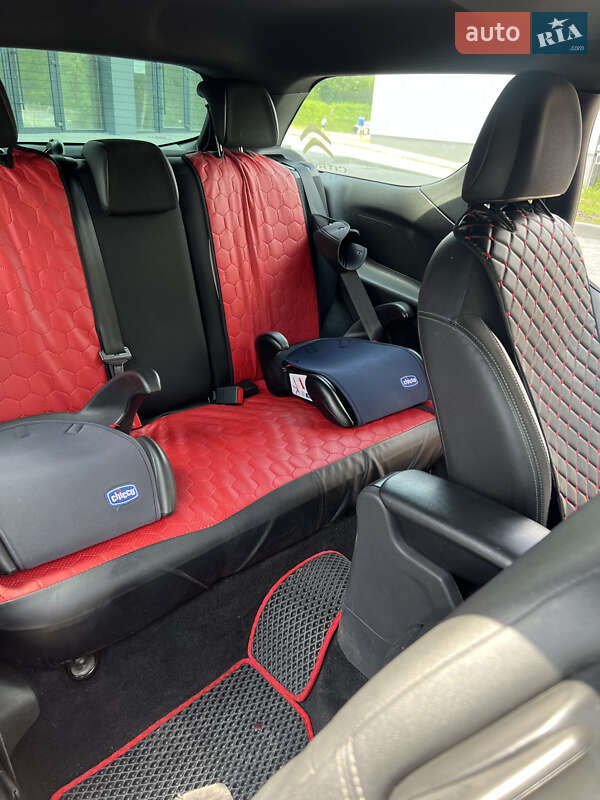 Хетчбек Citroen DS3 2010 в Новояворівську