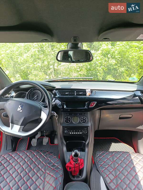 Хетчбек Citroen DS3 2010 в Новояворівську