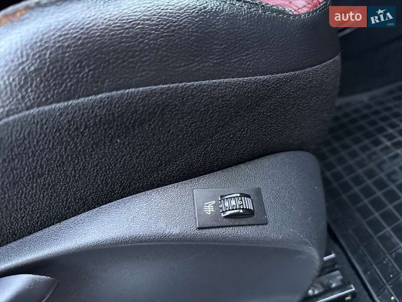 Хетчбек Citroen DS3 2010 в Львові