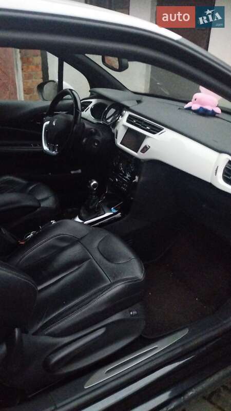 Хэтчбек Citroen DS3 2010 в Луцке