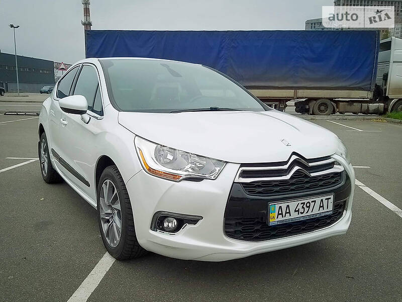 Хэтчбек Citroen DS4 2013 в Киеве