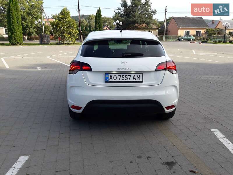 Хэтчбек Citroen DS4 2012 в Ужгороде