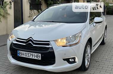 Хэтчбек Citroen DS4 2012 в 