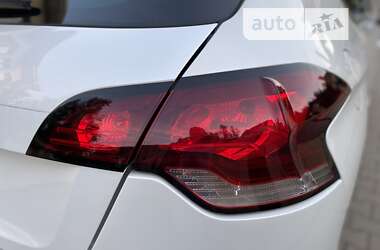 Хэтчбек Citroen DS4 2012 в 