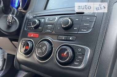 Хэтчбек Citroen DS4 2012 в 