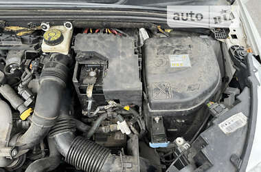 Хэтчбек Citroen DS4 2012 в 