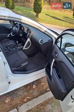 Хэтчбек Citroen DS4 2012 в 
