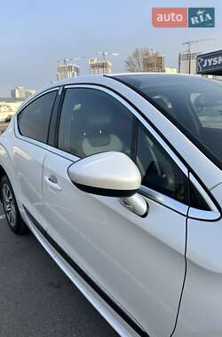 Хэтчбек Citroen DS4 2013 в Киеве