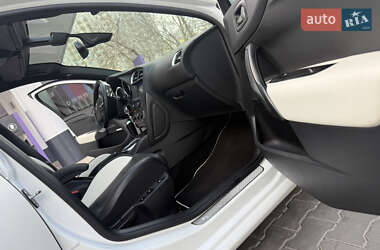 Хэтчбек Citroen DS4 2012 в 