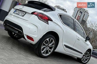 Хэтчбек Citroen DS4 2012 в 