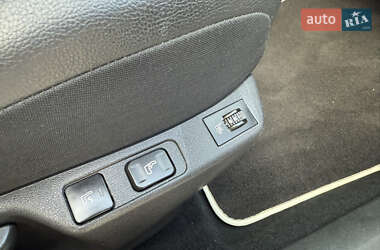 Хэтчбек Citroen DS4 2012 в 