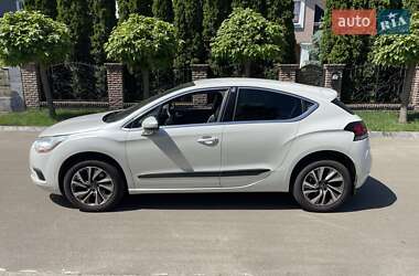 Хэтчбек Citroen DS4 2012 в 