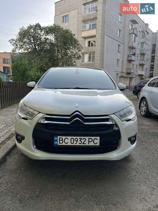 Хэтчбек Citroen DS4 2013 в Стрые