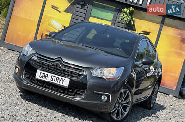 Хэтчбек Citroen DS4 2015 в 